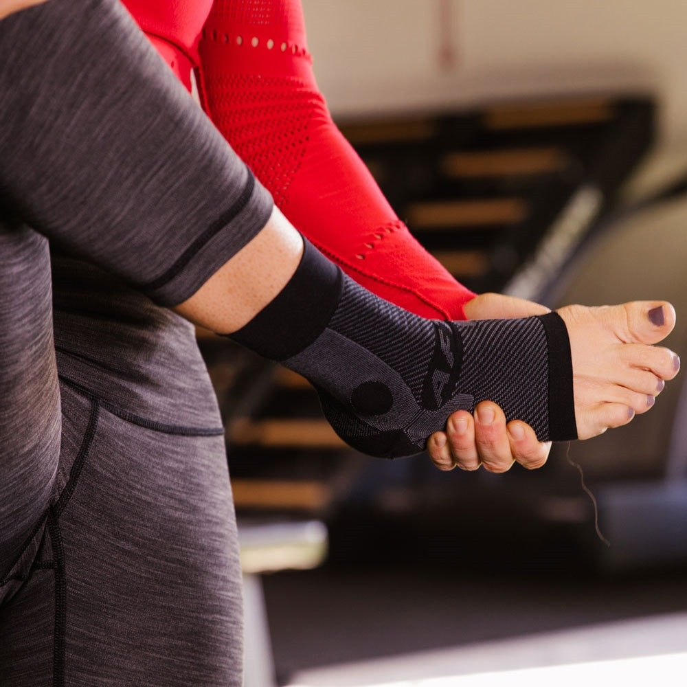 Pickleball OS1st AF7 Ankle Bracing Sleeve